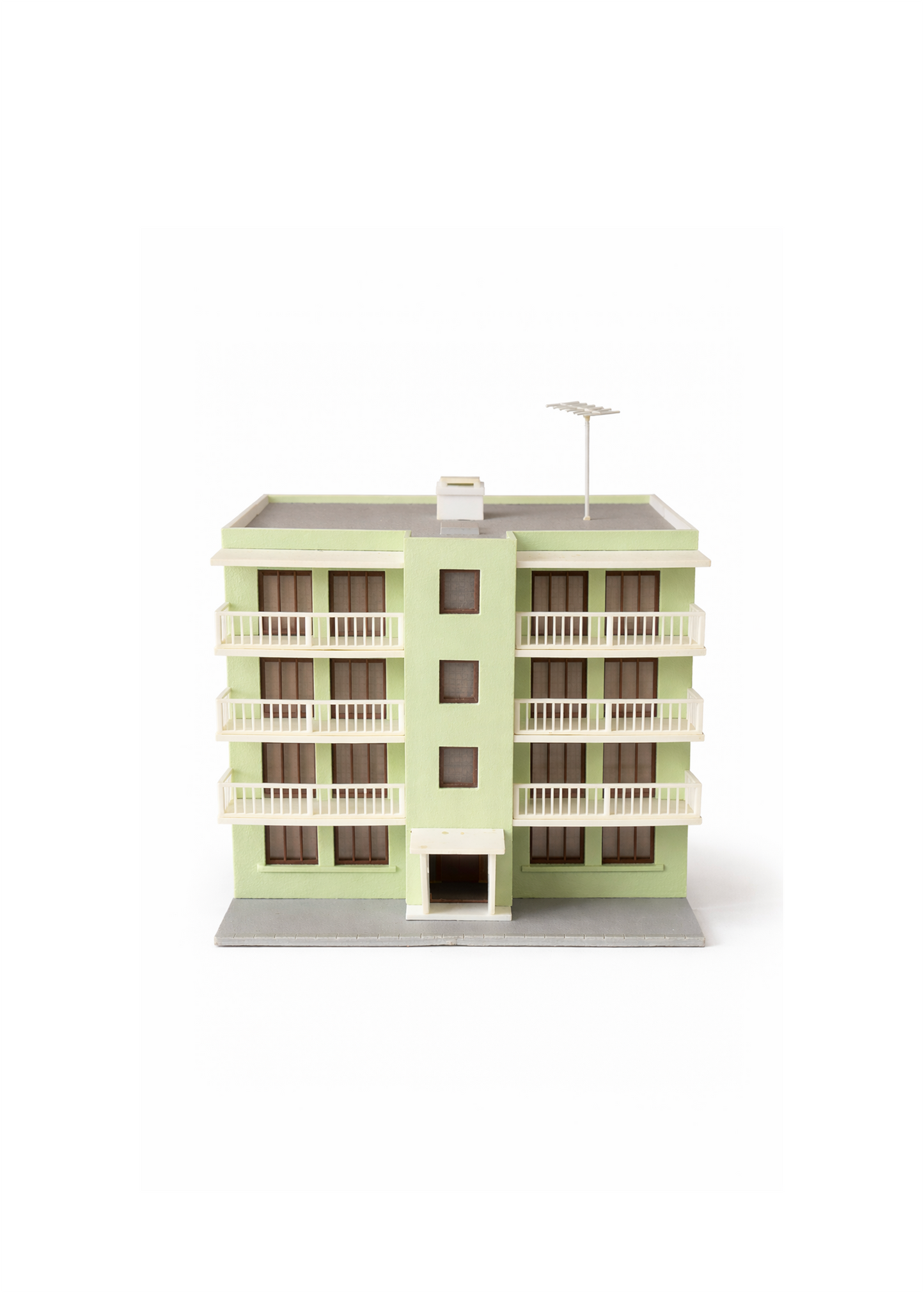 Building model by Jouef